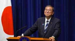 El yen bajo fuego ante crisis política en Japón